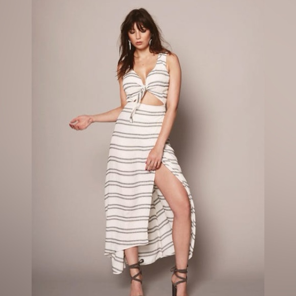 Reformation Kia Dress for Big Boobs XS
